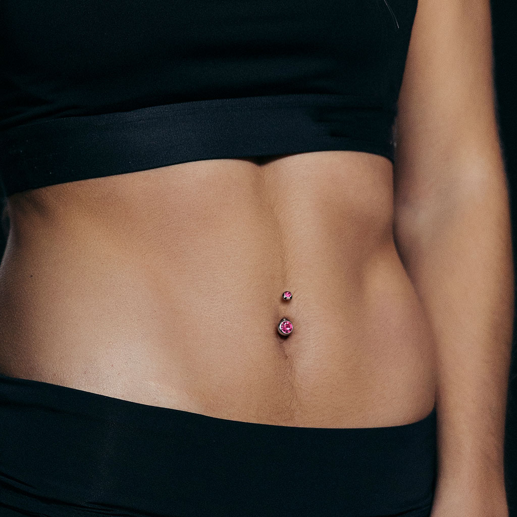 Titanium navelpiercing met dubbele steen in verschillende kleuren met intern schroefdraad - Afbeelding 3